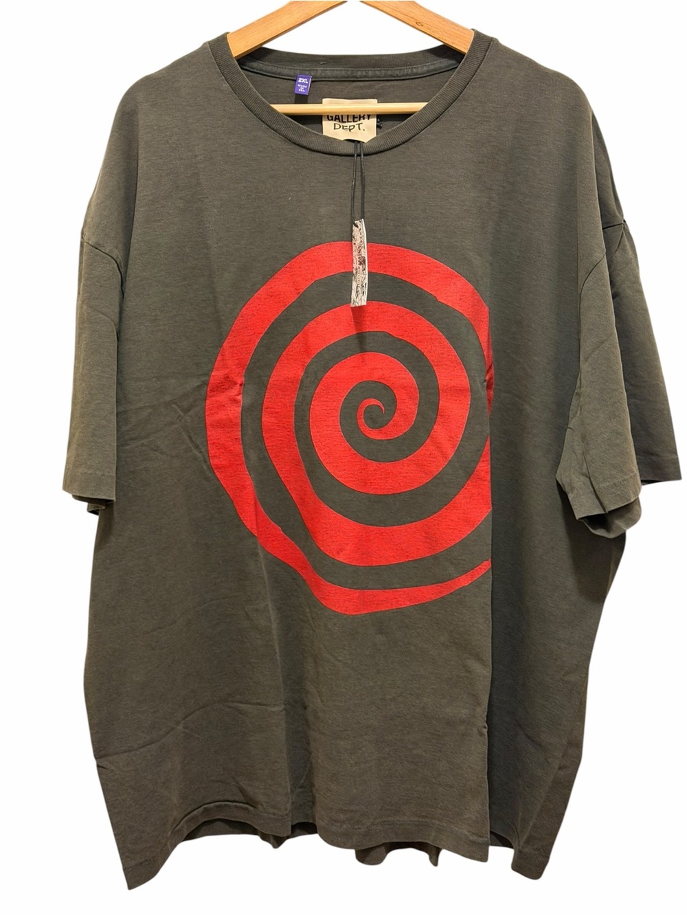Gallery dept size xxl Lost graphic-print T-shirt, style ID LST1000. ￼